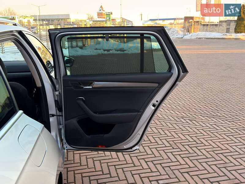 Универсал Skoda Superb 2020 в Мукачево