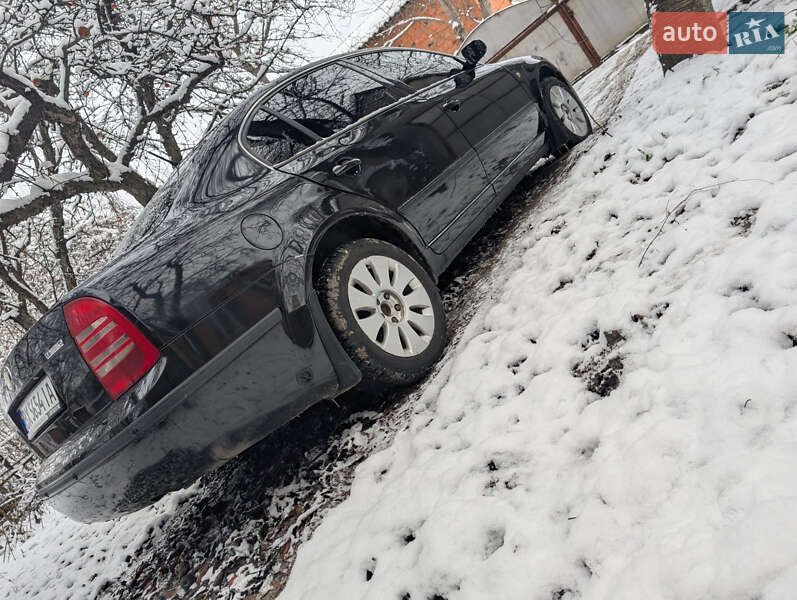 Лифтбек Skoda Superb 2005 в Черновцах