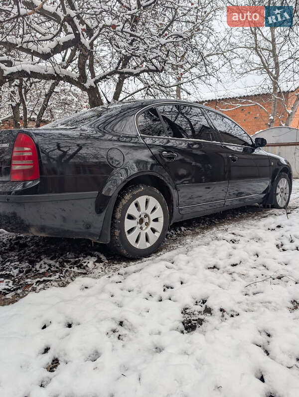 Лифтбек Skoda Superb 2005 в Черновцах