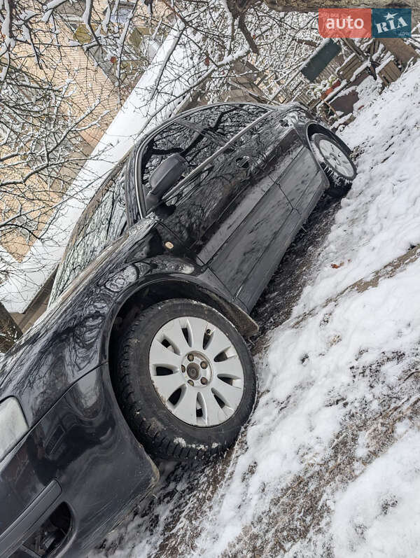 Лифтбек Skoda Superb 2005 в Черновцах