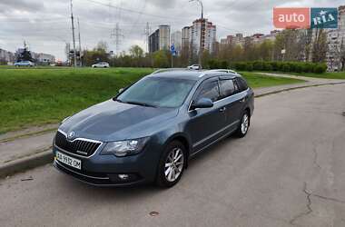 Универсал Skoda Superb 2015 в Киеве