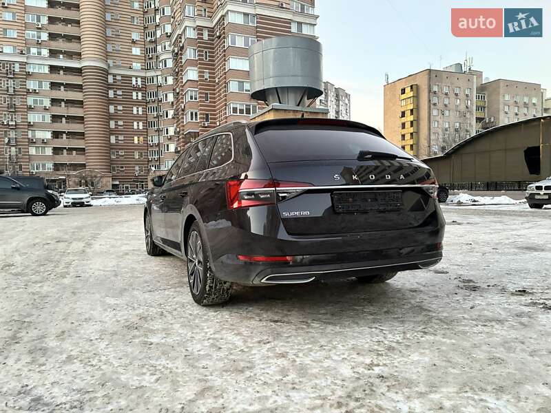 Универсал Skoda Superb 2021 в Киеве