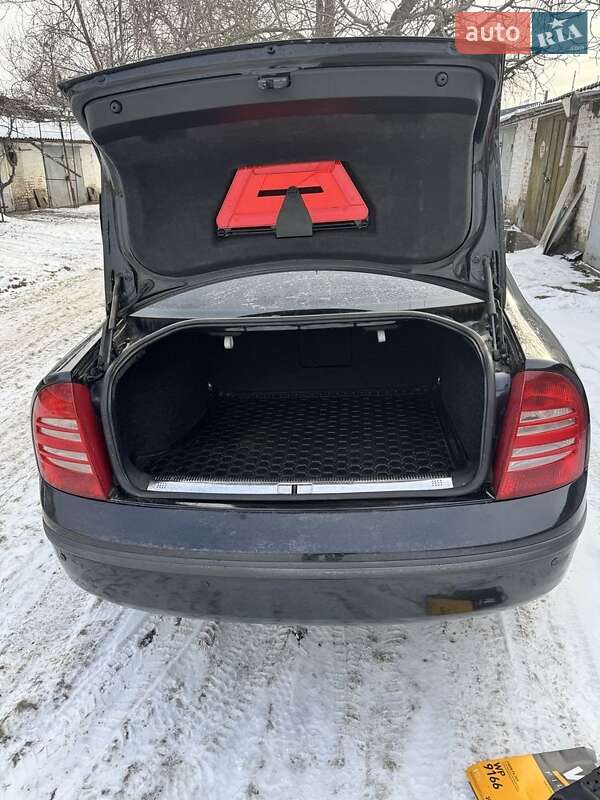 Лифтбек Skoda Superb 2005 в Черкассах