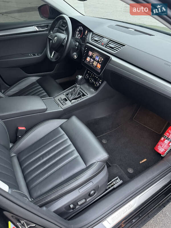 Универсал Skoda Superb 2020 в Киеве