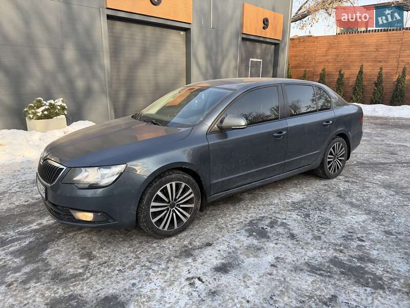 Лифтбек Skoda Superb 2014 в Киеве фото 8 Лифтбек Skoda Superb 2014 в Киеве