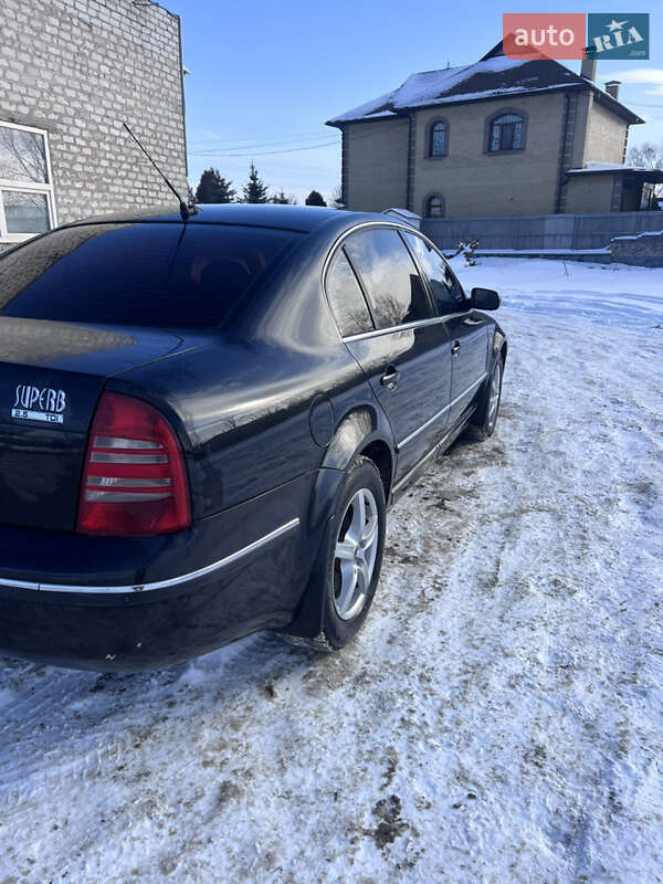 Лифтбек Skoda Superb 2005 в Лимане