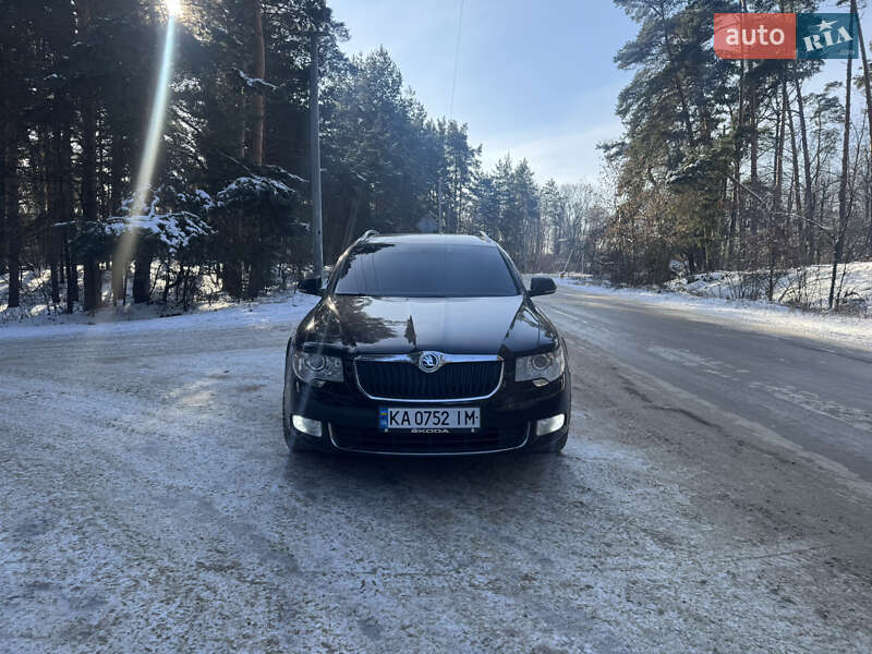 Skoda Superb 2011 Skoda Superb 2011