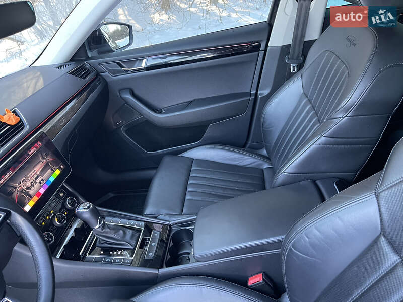 Универсал Skoda Superb 2017 в Дубно фото 34 Универсал Skoda Superb 2017 в Дубно