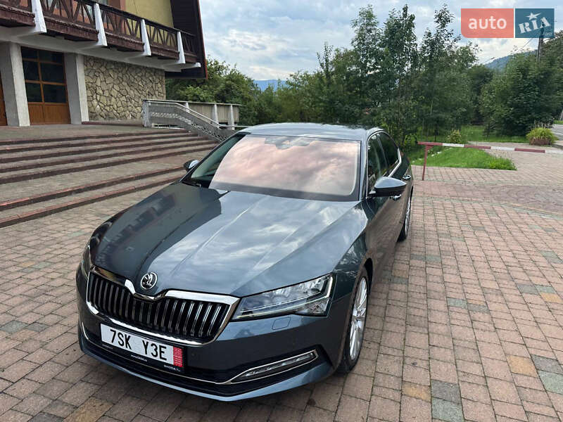 Лифтбек Skoda Superb 2020 в Надворной