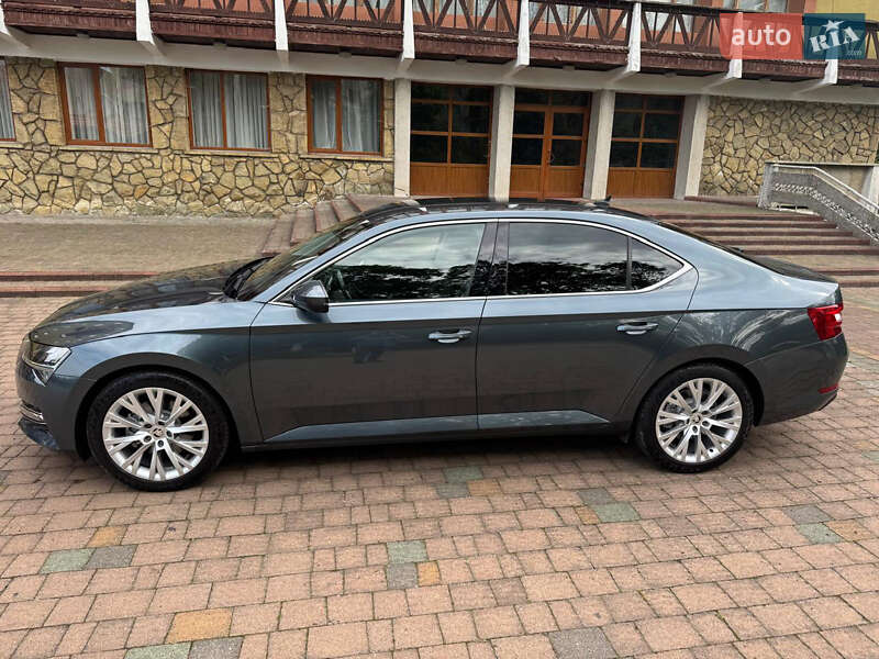 Лифтбек Skoda Superb 2020 в Надворной