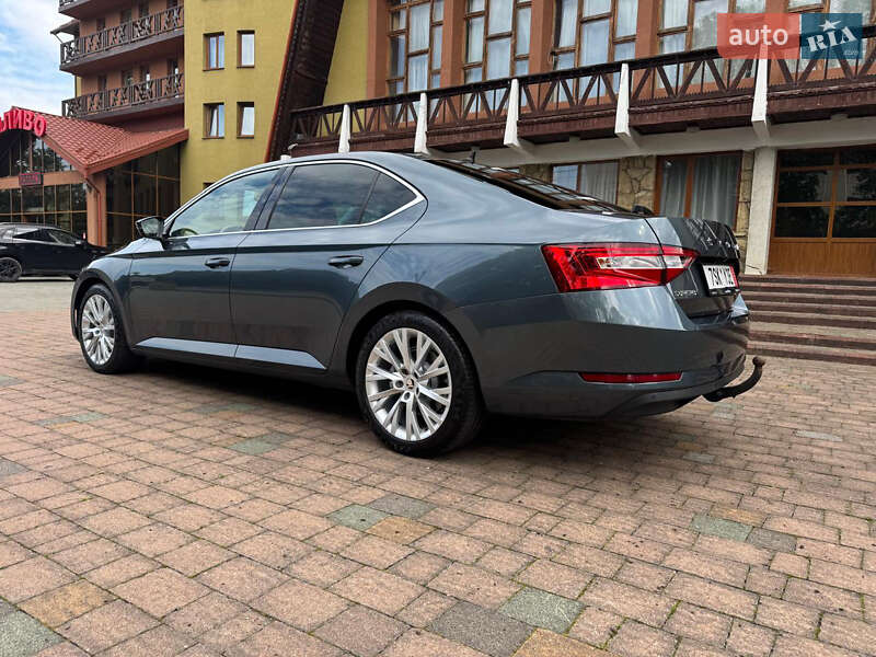 Лифтбек Skoda Superb 2020 в Надворной