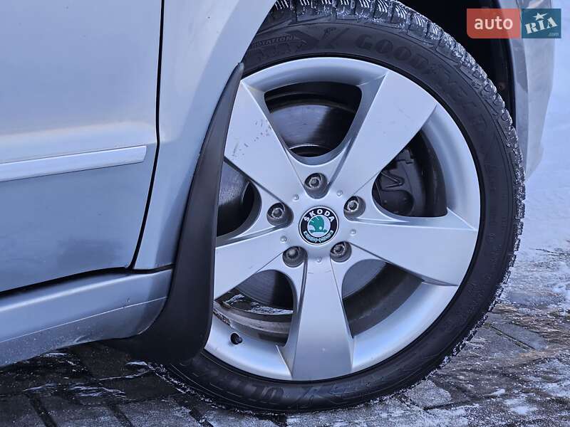 Лифтбек Skoda Superb 2008 в Дрогобыче