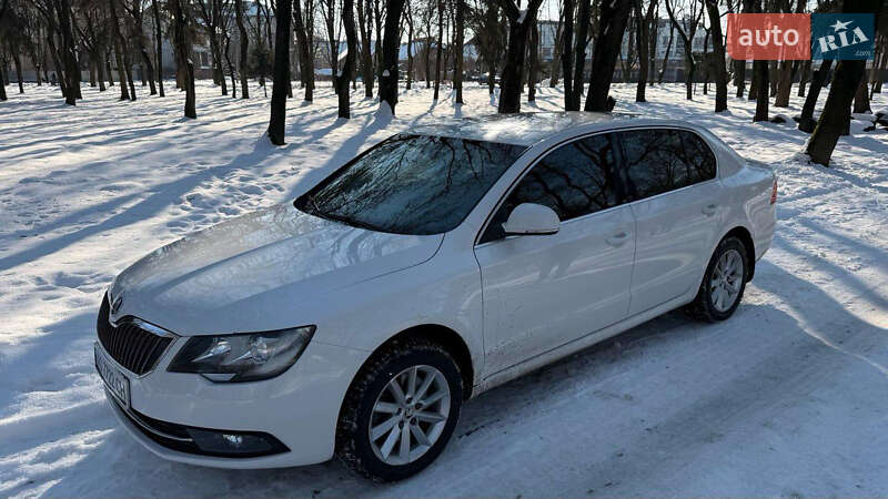 Ліфтбек Skoda Superb 2014 в Ужгороді
