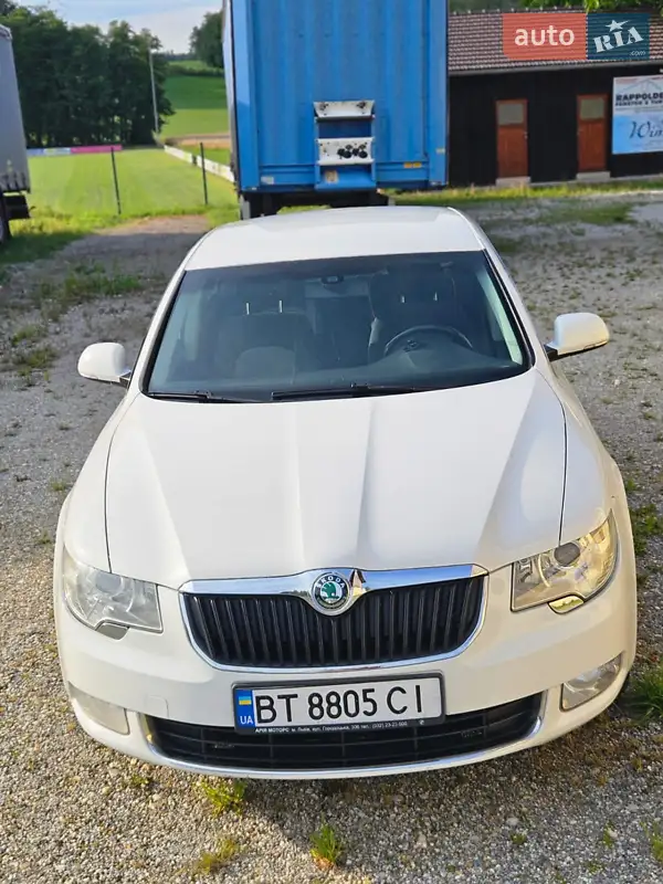 Skoda Superb 2012