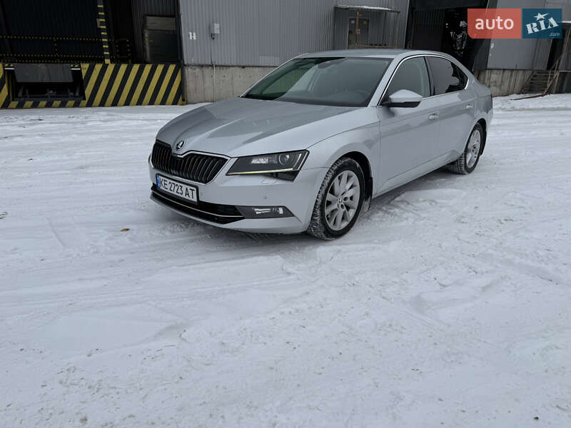 Лифтбек Skoda Superb 2016 в Днепре