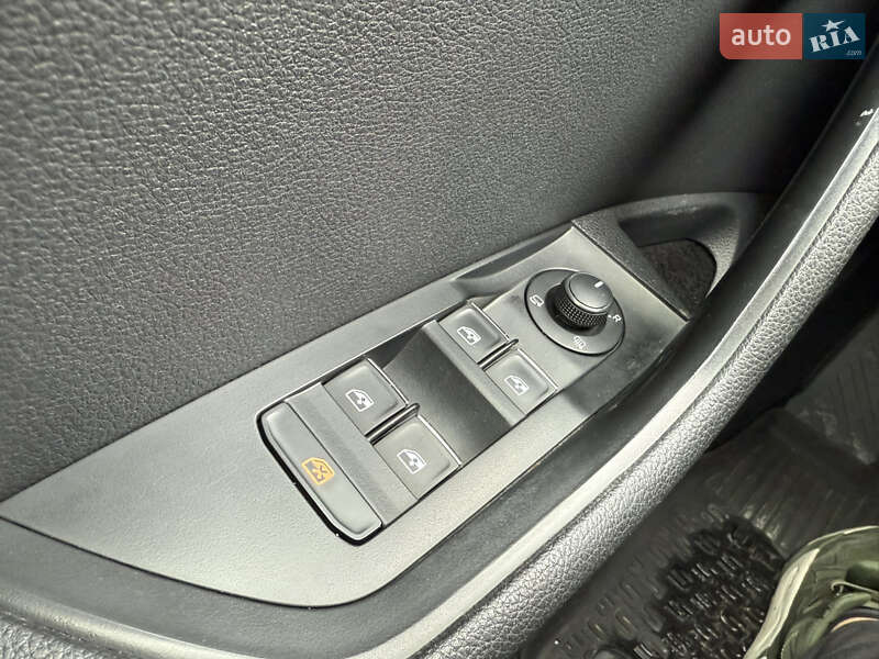 Лифтбек Skoda Superb 2016 в Днепре