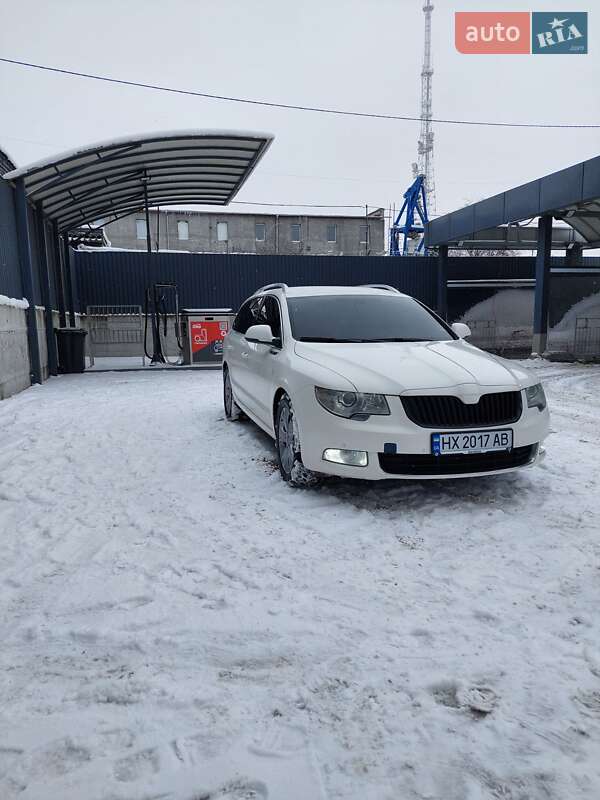Универсал Skoda Superb 2013 в Хмельницком