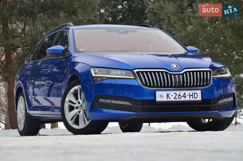 Универсал Skoda Superb 2022 в Дрогобыче
