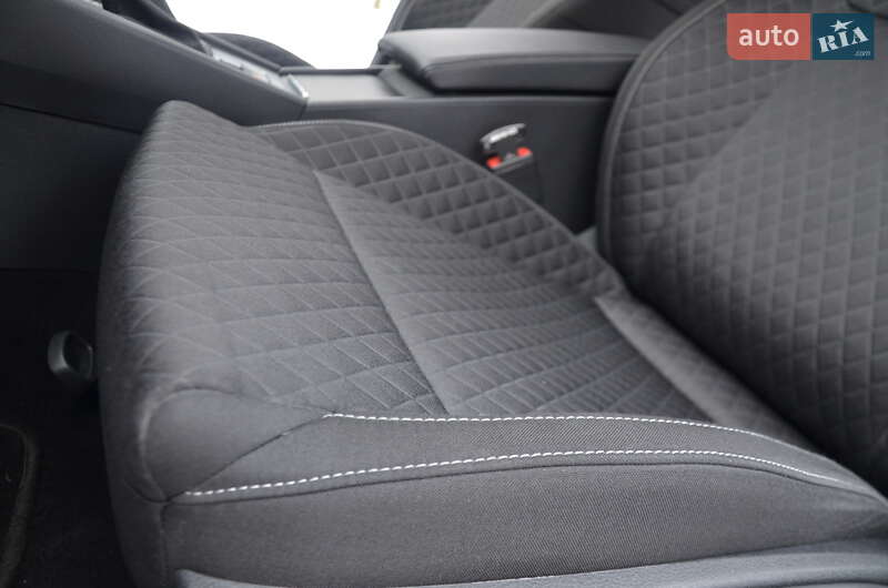 Универсал Skoda Superb 2022 в Дрогобыче