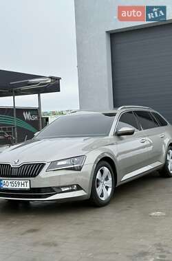 Універсал Skoda Superb 2015 в Виноградові