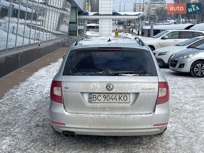 Универсал Skoda Superb 2012 в Киеве фото 6 Универсал Skoda Superb 2012 в Киеве