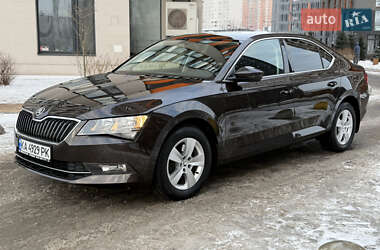Лифтбек Skoda Superb 2018 в Киеве
