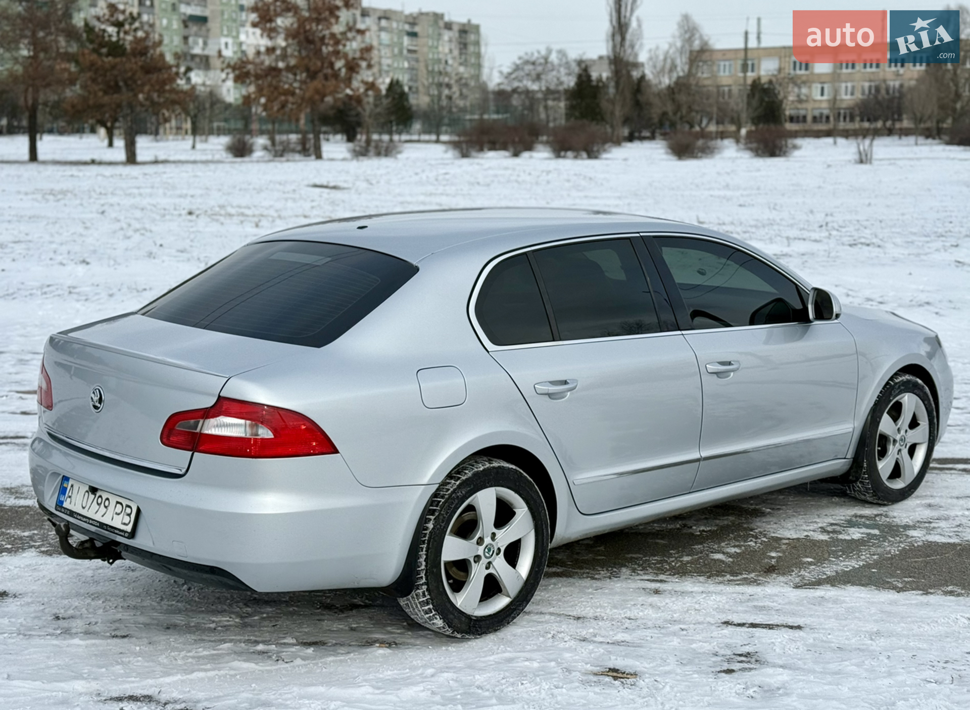 2011 Skoda Superb - мініатюра 5