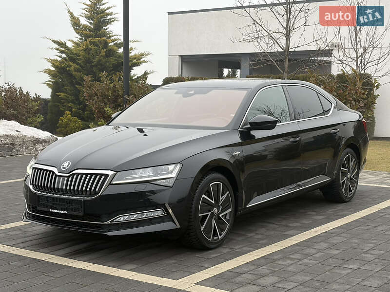 Лифтбек Skoda Superb 2023 в Мукачево