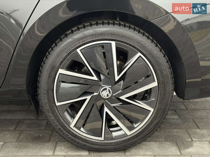 Лифтбек Skoda Superb 2023 в Мукачево