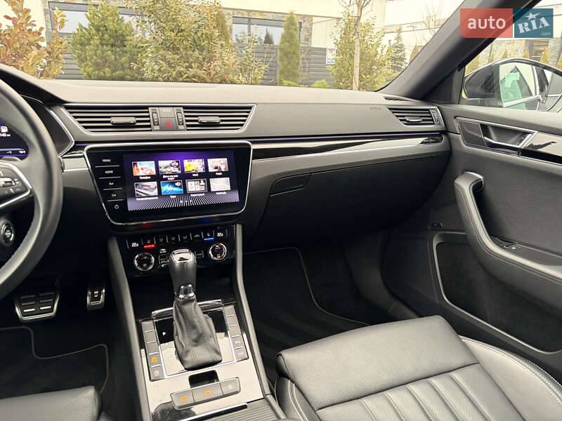 Лифтбек Skoda Superb 2023 в Мукачево