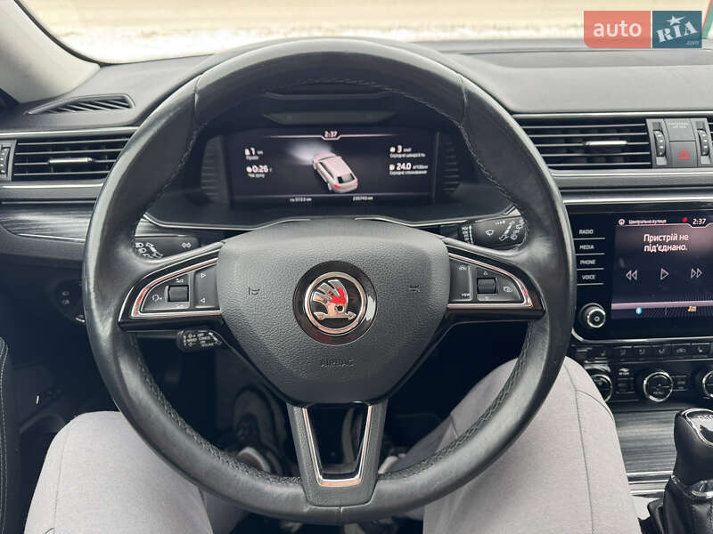 Универсал Skoda Superb 2019 в Лопатине