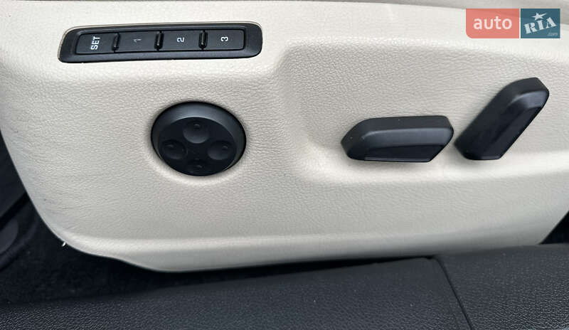 Универсал Skoda Superb 2011 в Луцке фото 24 Универсал Skoda Superb 2011 в Луцке