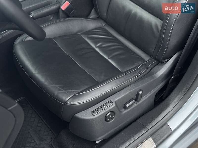 Універсал Skoda Superb 2011 в Луцьку