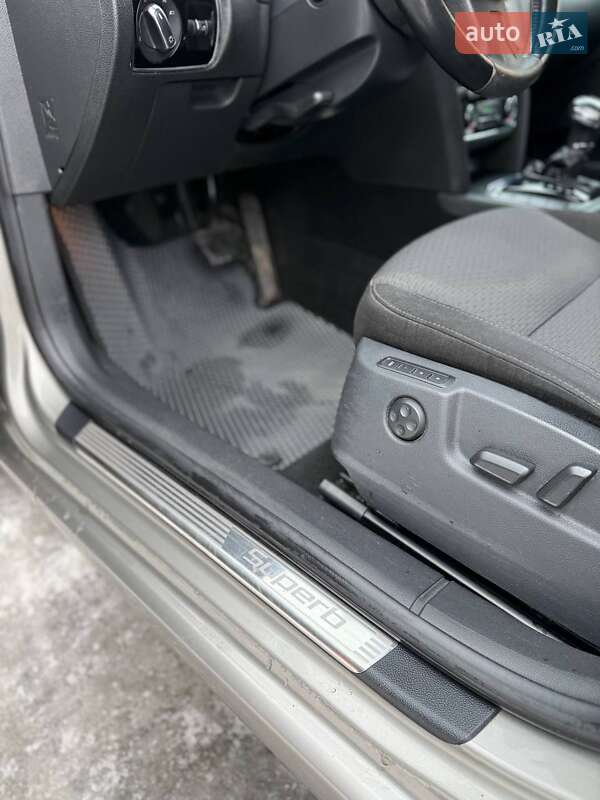 Универсал Skoda Superb 2012 в Киеве фото 9 Универсал Skoda Superb 2012 в Киеве