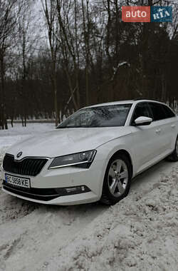 Универсал Skoda Superb 2019 в Львове