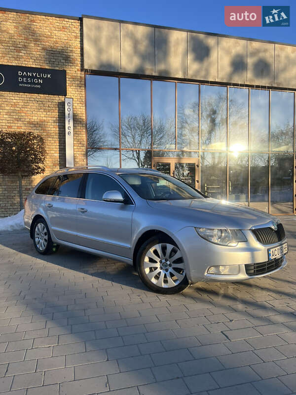 Універсал Skoda Superb 2011 в Луцьку фото 2 Універсал Skoda Superb 2011 в Луцьку