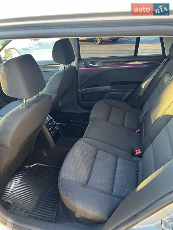 Універсал Skoda Superb 2011 в Луцьку фото 22 Універсал Skoda Superb 2011 в Луцьку