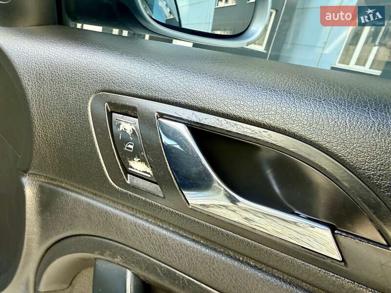 Лифтбек Skoda Superb 2007 в Одессе