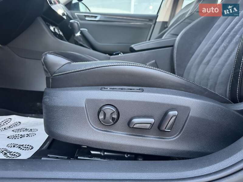 Лифтбек Skoda Superb 2019 в Киеве