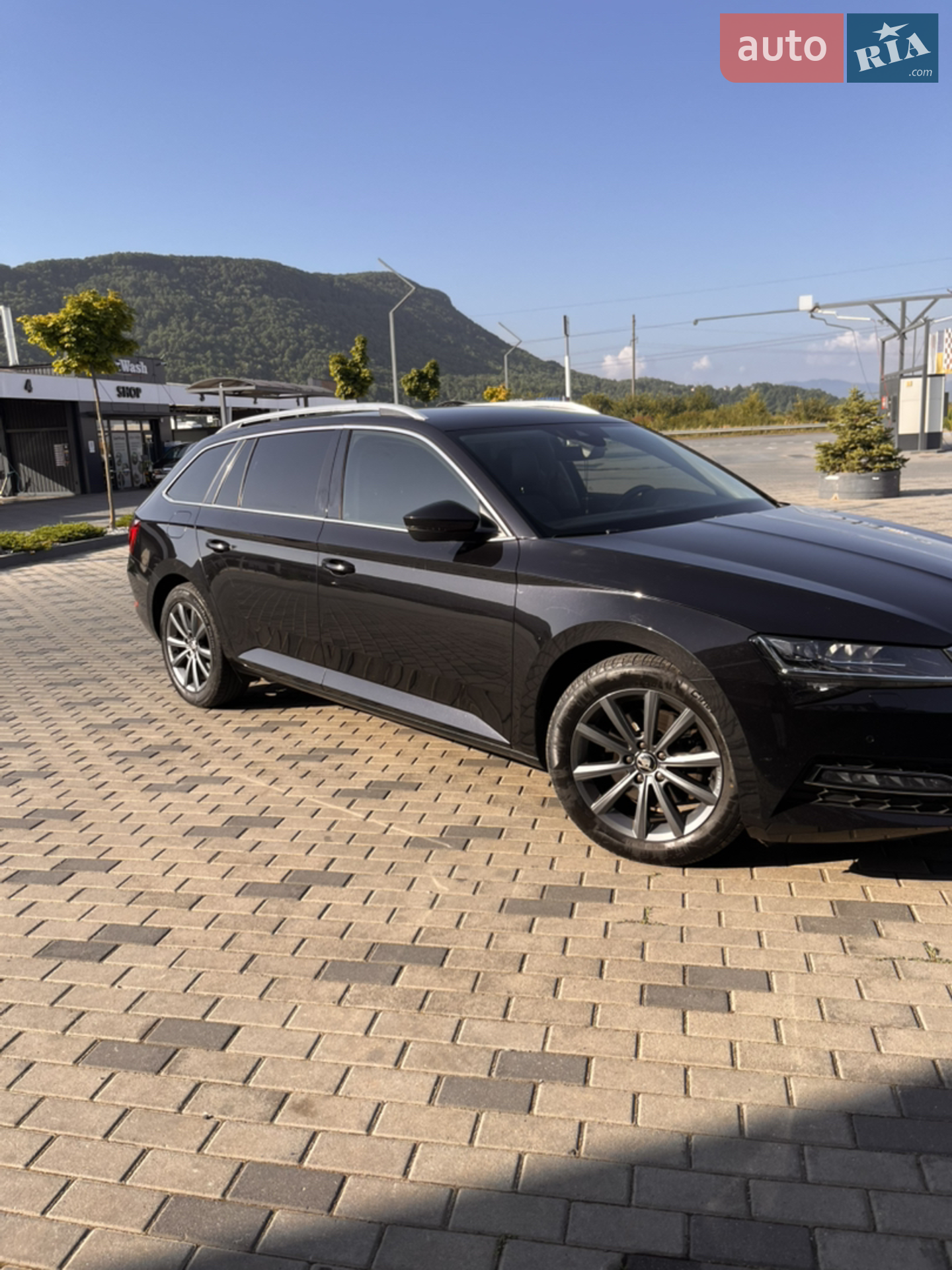 2019 Skoda Superb - мініатюра 2