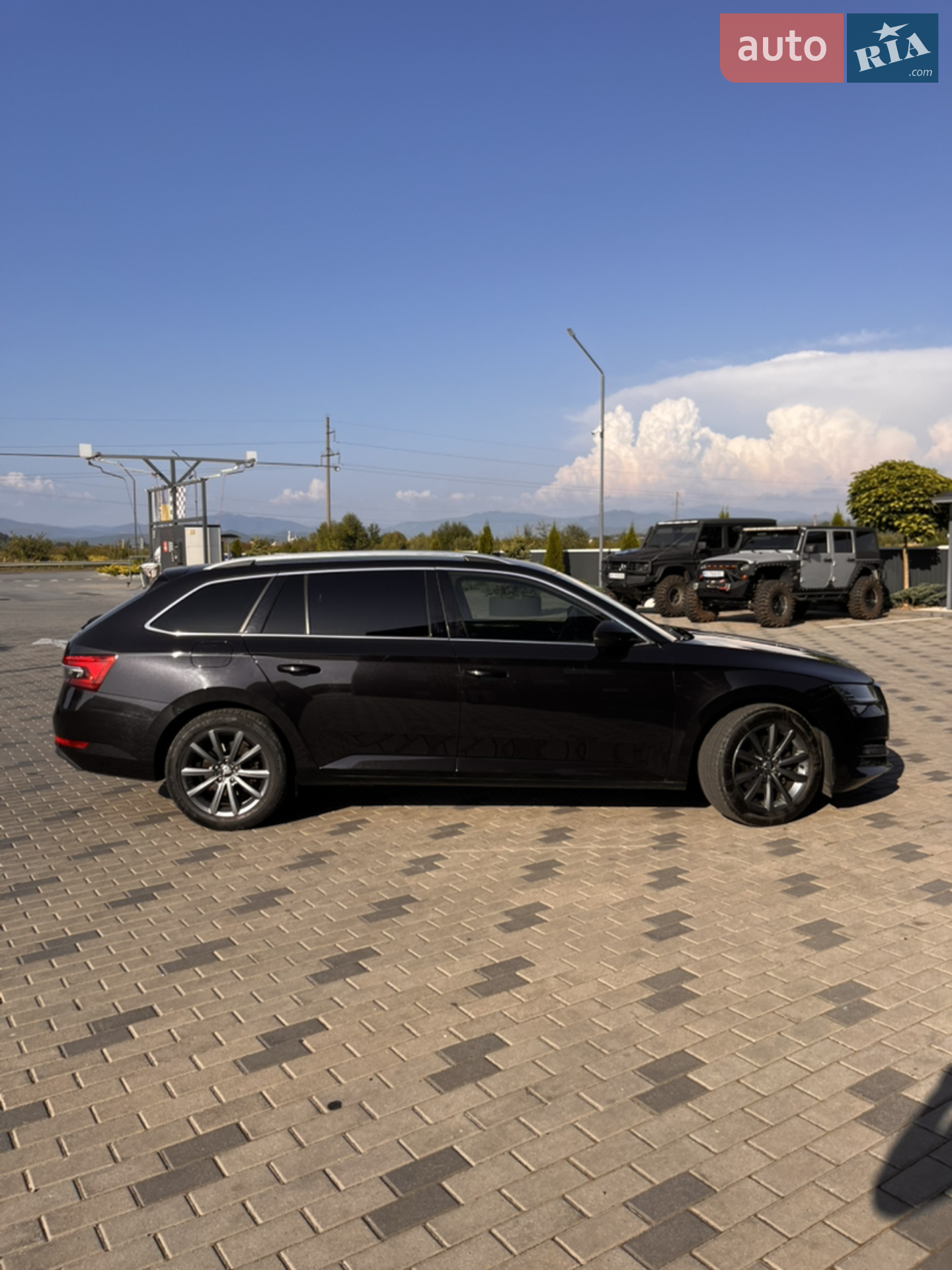 2019 Skoda Superb - мініатюра 3