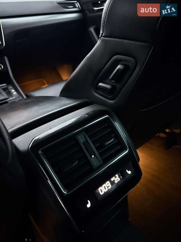 Универсал Skoda Superb 2018 в Тернополе