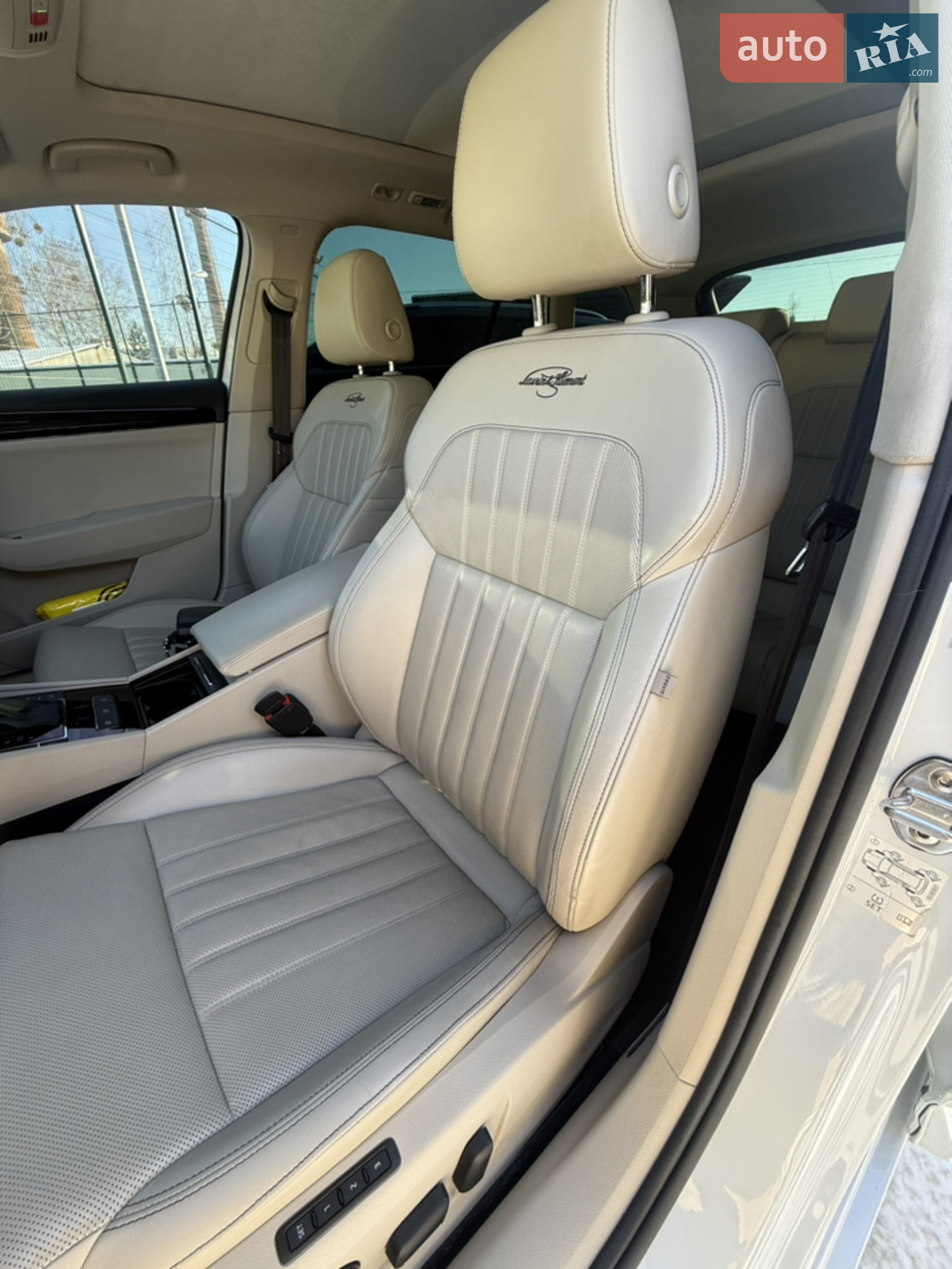 2020 Skoda Superb - мініатюра 44