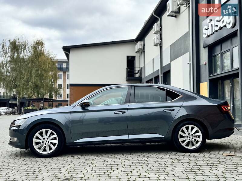 Лифтбек Skoda Superb 2017 в Коломые