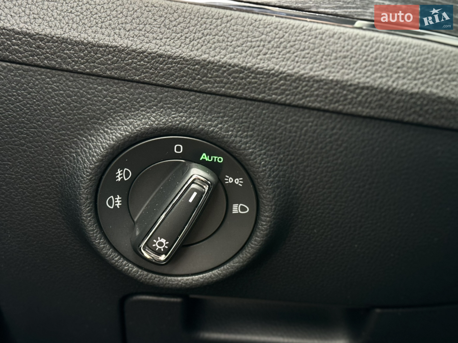 2019 Skoda Superb - мініатюра 23