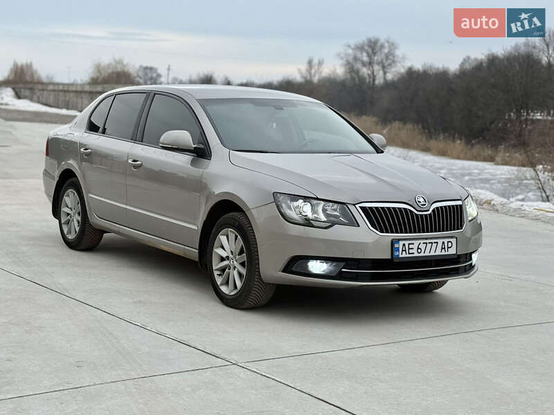 Лифтбек Skoda Superb 2014 в Павлограде