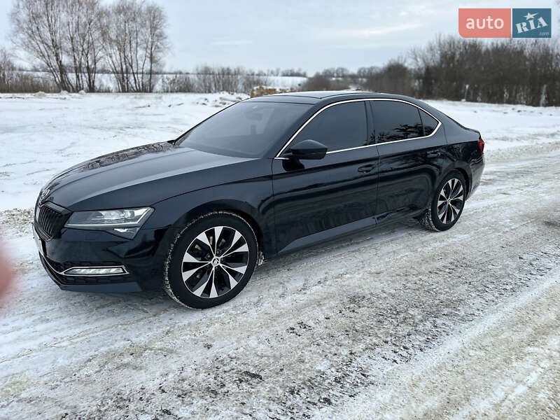 Лифтбек Skoda Superb 2019 в Киеве