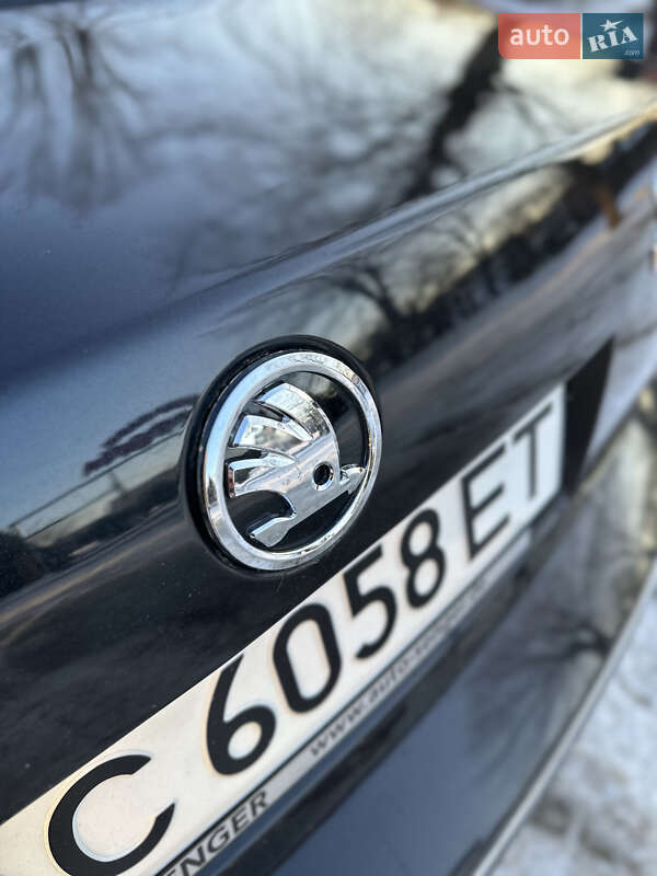 Лифтбек Skoda Superb 2005 в Луцке