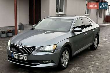 Лифтбек Skoda Superb 2016 в Мукачево