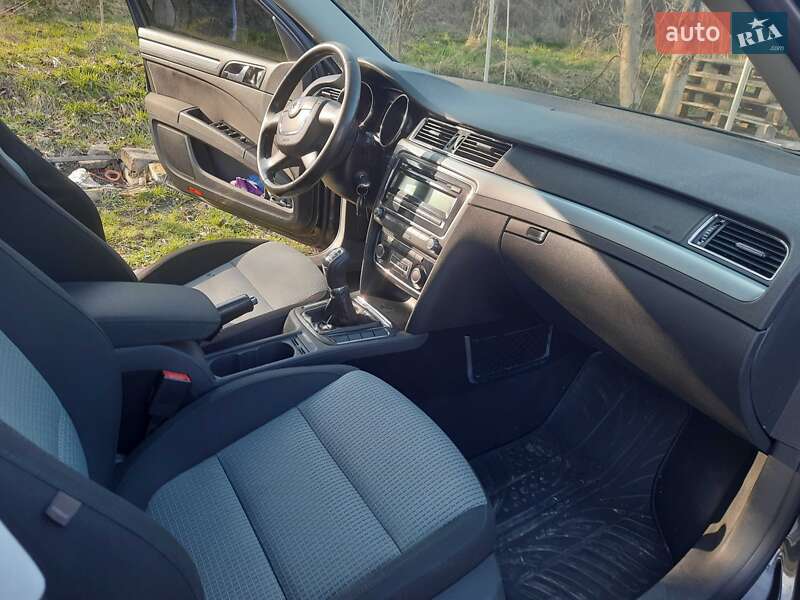 Лифтбек Skoda Superb 2008 в Ивано-Франковске фото 4 Лифтбек Skoda Superb 2008 в Ивано-Франковске